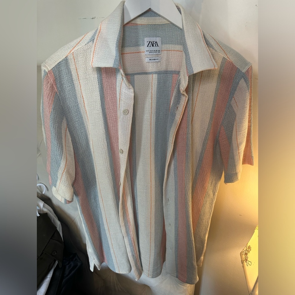 Cute summer Zara shirt, brand new